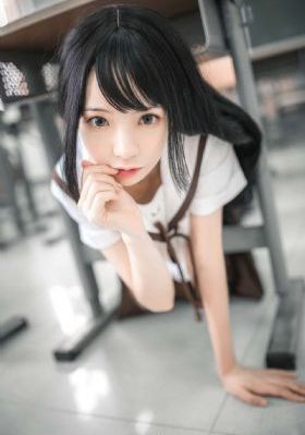 我和两个男人玩3p很爽_1080高清视频播放